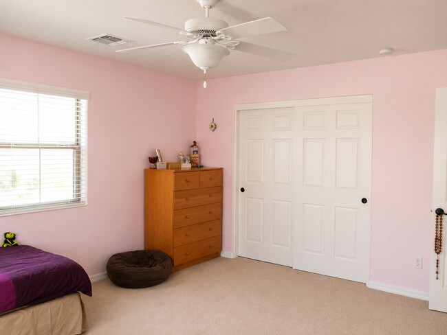 Building Photo - Spacious 5-Bedroom Gilbert Home with a Sparkling Pool!