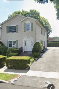 Building Photo - Seneca Avenue