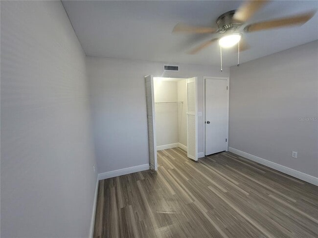 Building Photo - 1160 Calle Del Norte