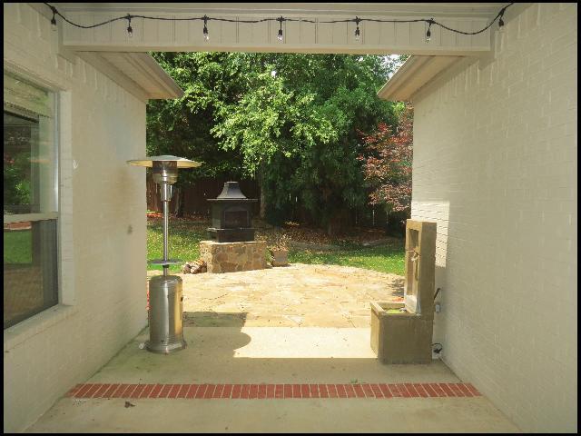 Building Photo - 21 Commentry Dr