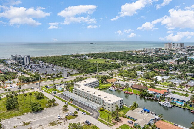 Building Photo - 1595 N Atlantic Ave