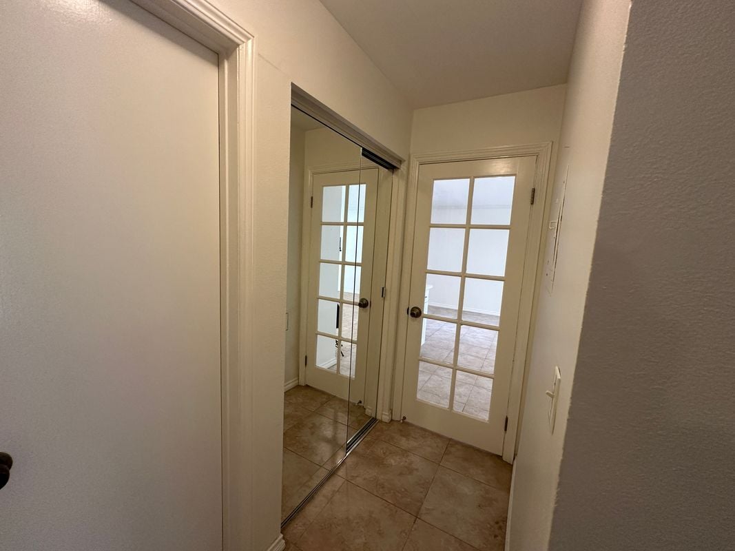 Building Photo - 7777 W 91st St