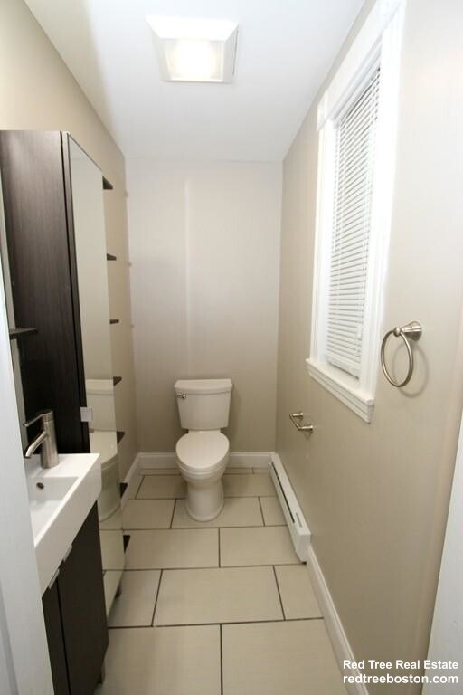 Building Photo - 35 Harbor View St