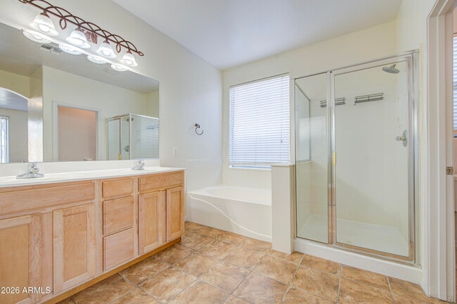 Building Photo - 40353 N Parisi Pl