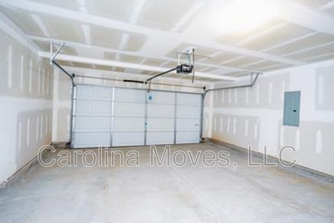 Building Photo - 507 Springtime Ln