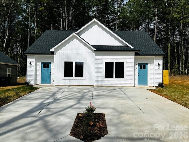 Building Photo - 525 N Linwood Ave