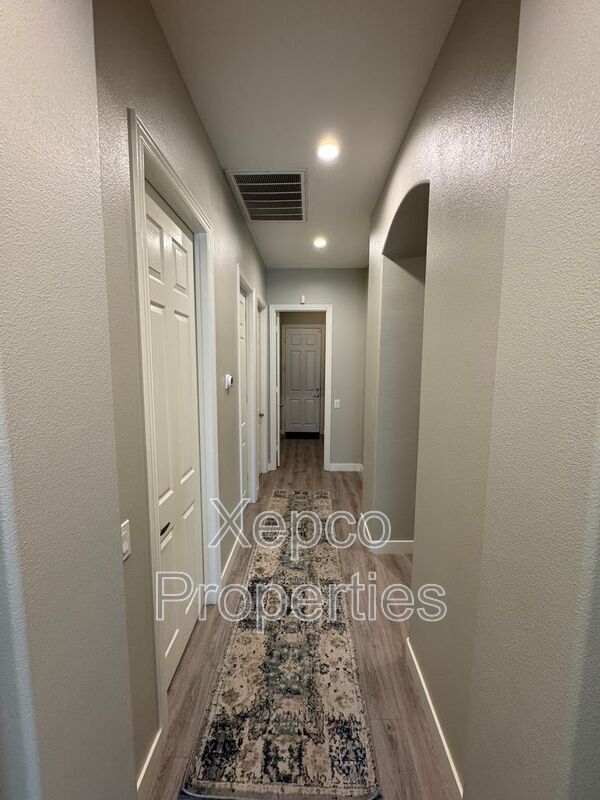 Building Photo - 137 Traviso Dr