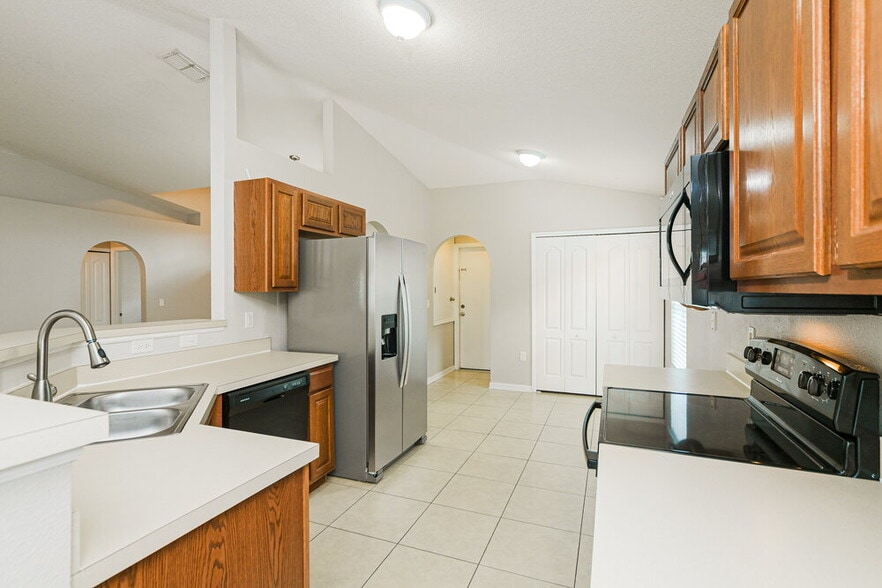 Building Photo - 5180 Gulf Sturgeon Ln
