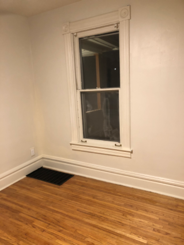 Building Photo - 2207 Latham St