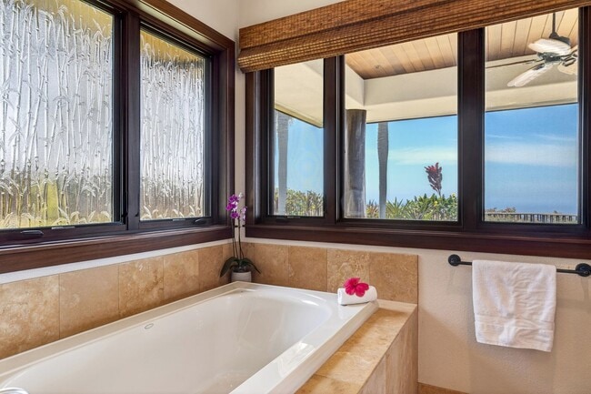 Building Photo - Private Resort-Style Home | Pool, BBQ & Epic Sunsets