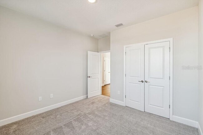 Building Photo - 17329 Beachgrass Aly