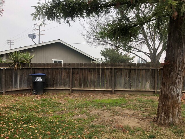 Building Photo - 2515 W Victor Ct