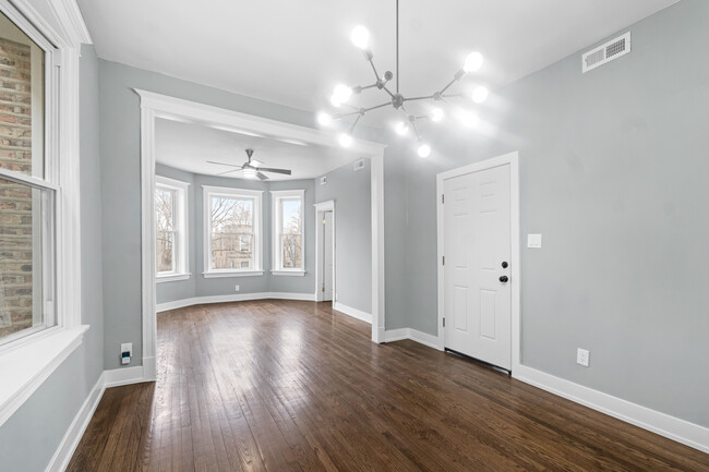 Building Photo - 4342 W Maypole Ave