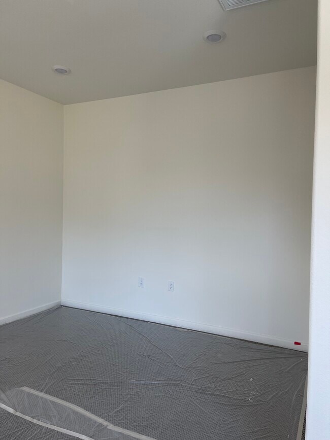 Building Photo - 2136 Brave Hawk Loop