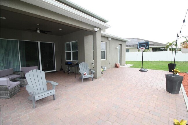 Building Photo - 1813 Hawksbill Ln