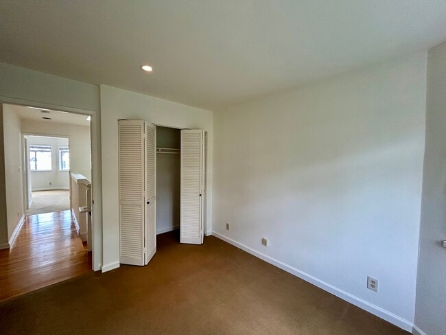 Building Photo - 57 Rebecca Ln