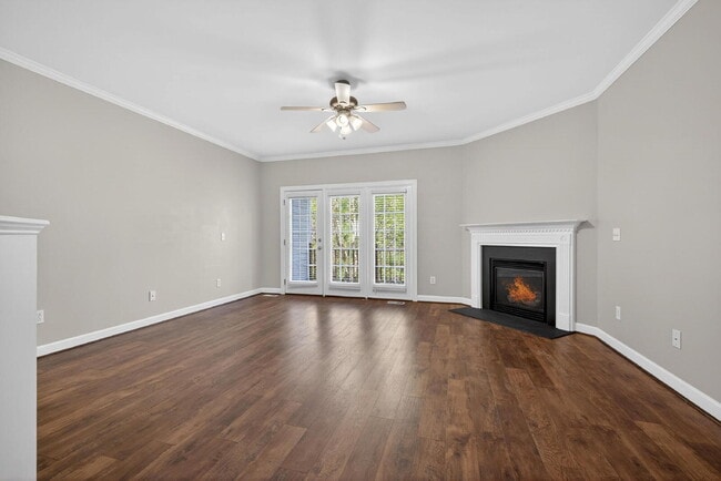 Building Photo - 770 Parkside Townes Ct
