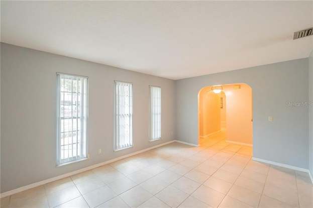 Building Photo - 2904 Sabal Palm Dr