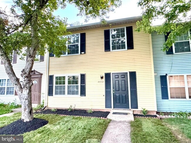 Primary Photo - 8658 Woodhue Ct
