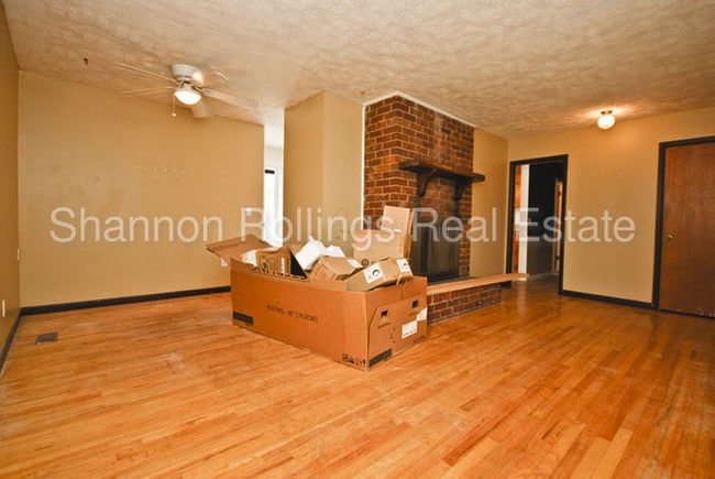 Building Photo - 414 Henry Ave