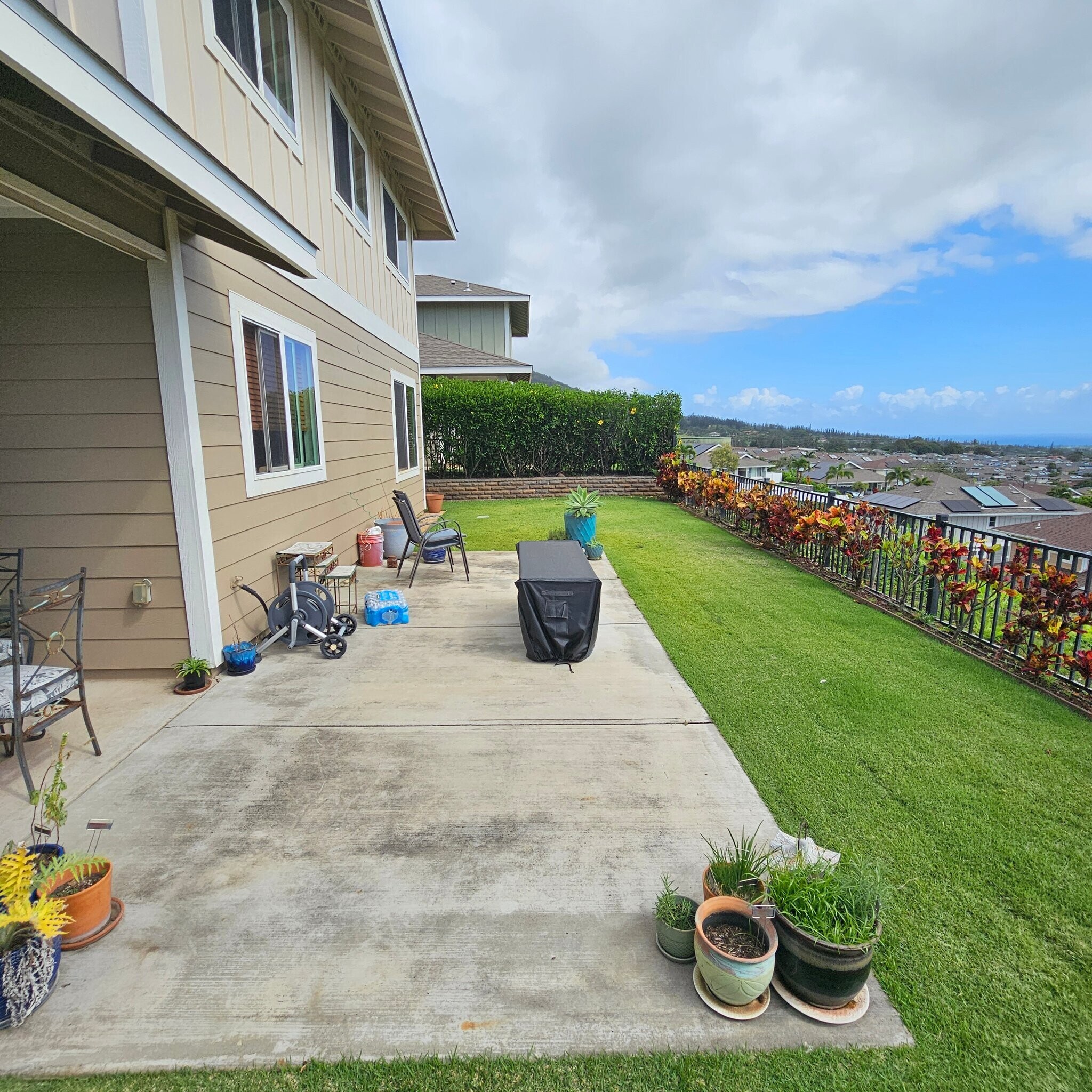 Building Photo - 148 Ka ?Ikena Lp