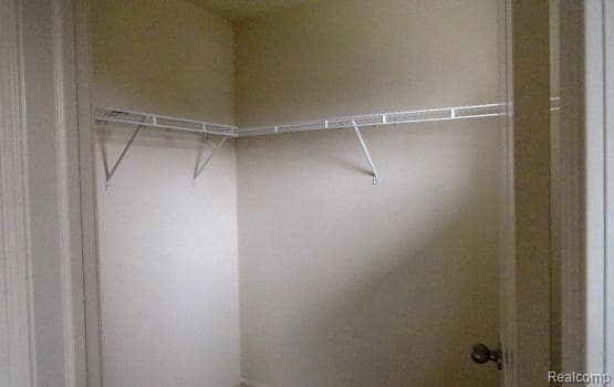 Building Photo - 3074 Kilmer Ave