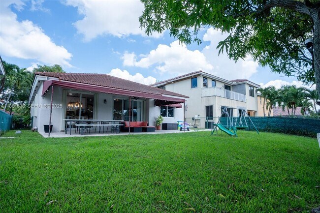 Building Photo - 13000 SW 52nd St