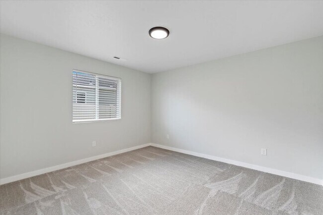 Building Photo - 2869 N Arroyo Vis Wy