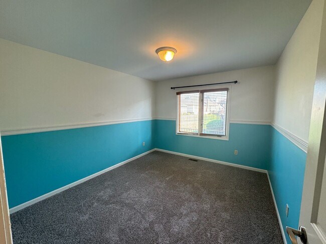Building Photo - Beautiful 4 bedroom, 3 bath home in Macomb!