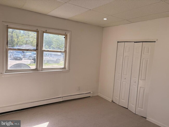 Building Photo - 159 Cross Keys Rd