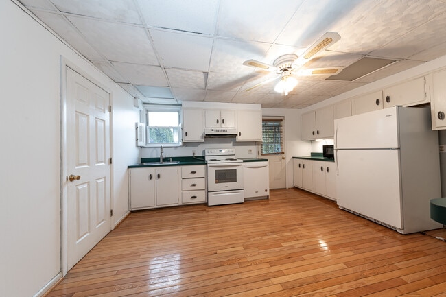 Building Photo - 849 S Franklin St