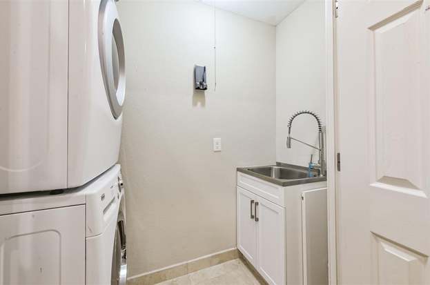 Building Photo - 1442 Chamboard Ln