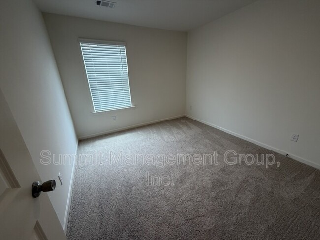 Building Photo - 1506 Aralynn Ct