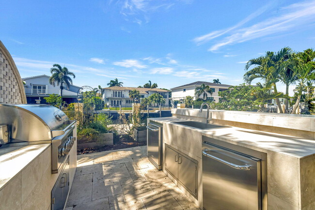 Building Photo - 953 Banyan Dr