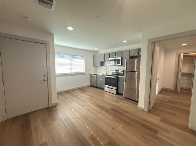 Building Photo - 4526 Munger Ave