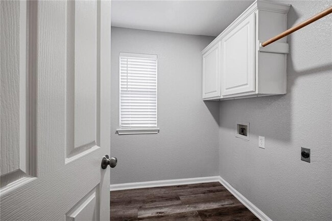 Building Photo - 13556 Anarosa Loop