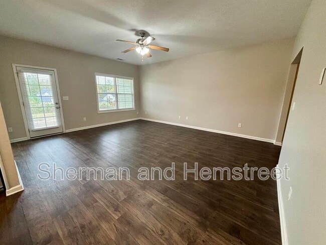 Building Photo - 4017 Pensacola Way