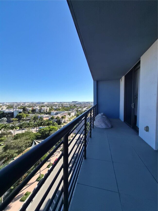 Building Photo - 5350 NW 84th Ave