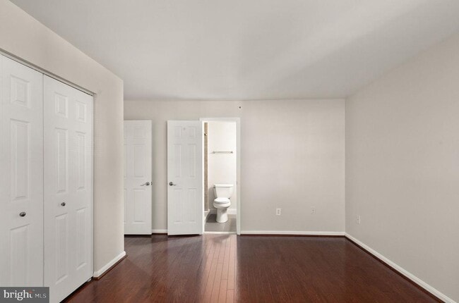 Building Photo - 203 Star Pointe Ct