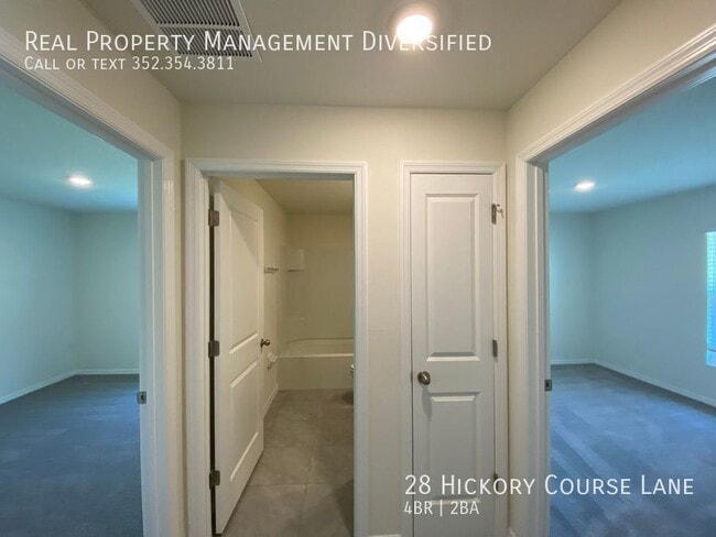 Building Photo - 28 Hickory Course Ln