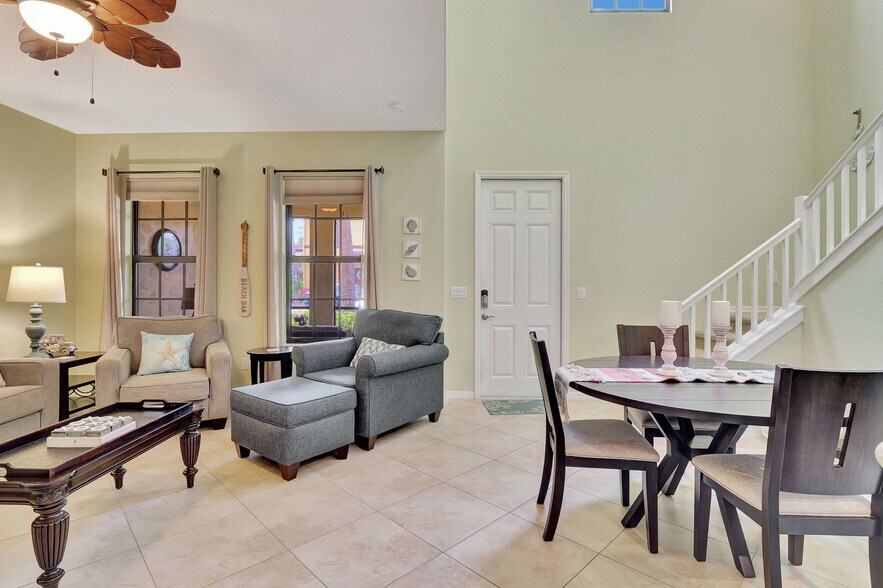 Building Photo - 8753 Melosia St
