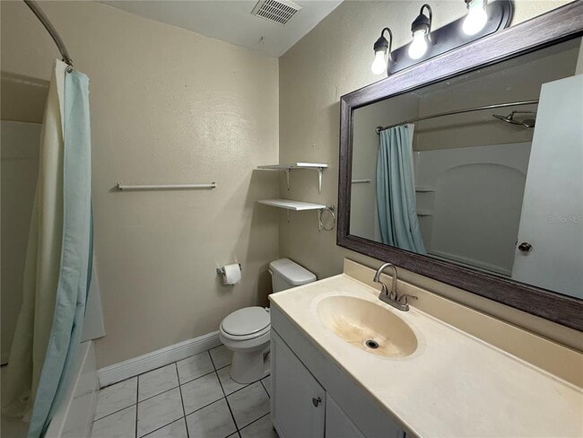 Building Photo - 8221 Malvern Cir