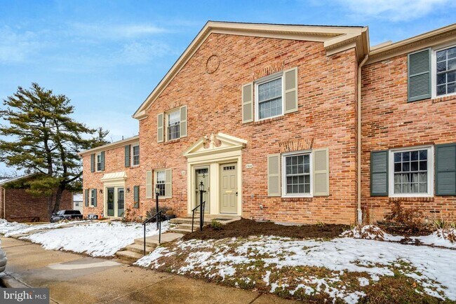 Building Photo - 8326 Darlington St