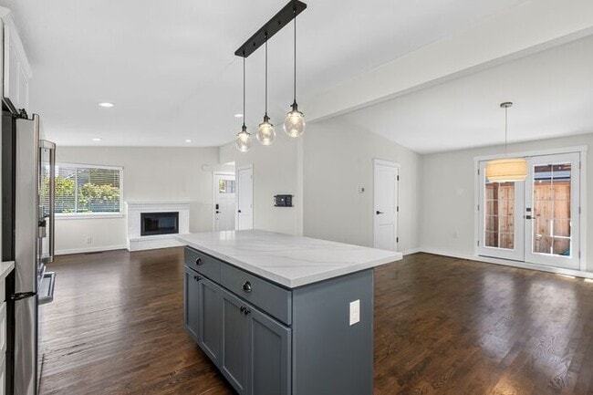 Building Photo - Charming and Cozy Air-Conditioned High Point Rambler (1st Month Free)