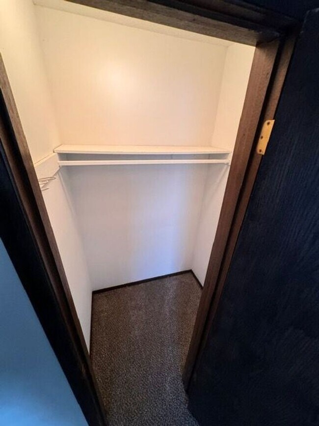 Interior Photo - Quail Creek Apts.