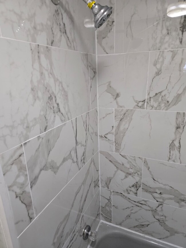 Building Photo - 4915 Ventnor Ave