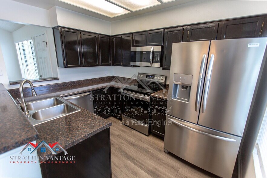 Building Photo - 9415 N 59th Ave