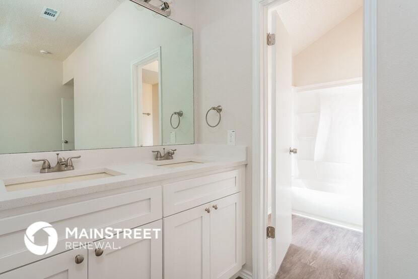 Building Photo - 900 Blewitt Dr