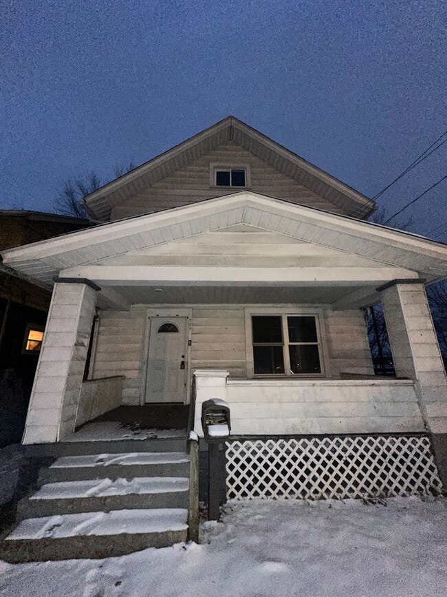 Building Photo - Lease To Purchase | 4 Bedrooms | 1.5 Bath | Single Family Home