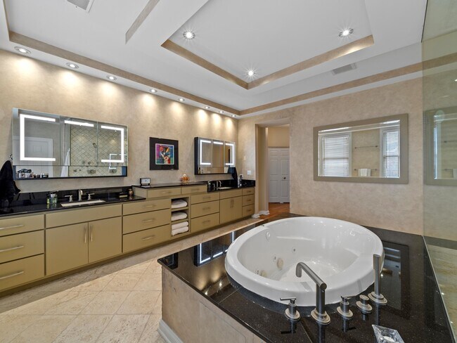 Building Photo - 2048 Valor Ct